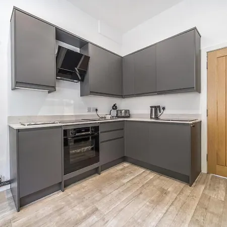 Luxury Stay, Steps To Cafes, Pubs & Trails Dogs Ok Дом отдыха