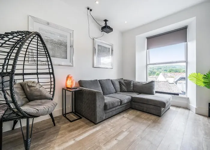 - - Dog Friendly 度假居 *